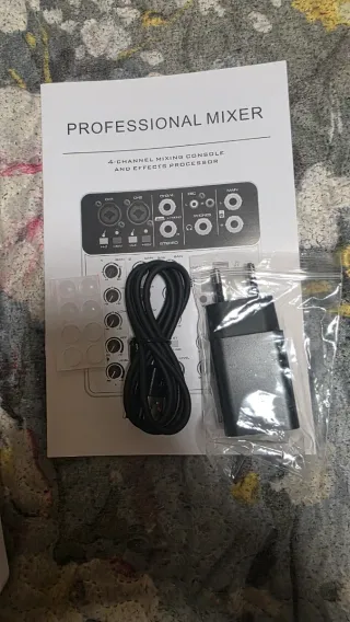 Mixer/Interfaccia DEBRA 4 Canali Bluetooth 48V