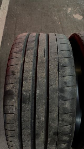 235/35/19 Michelin Pilot Super Sport Neumático