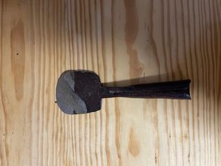 Hacha y azuela vintage de madera