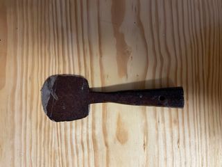 Hacha y azuela vintage de madera