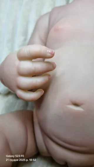 Muñeca estilo reborn 47cm, Cuerpo de vinilo