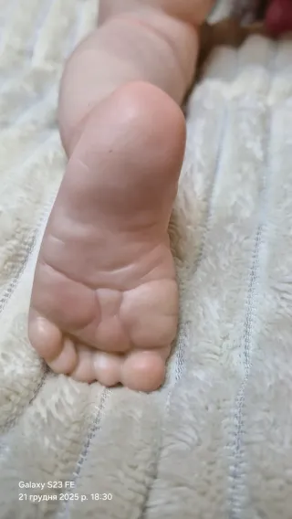 Muñeca estilo reborn 47cm, Cuerpo de vinilo