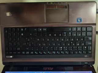 Portátil Asus i7 12GB RAM 1TB HDD