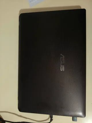 Portátil Asus i7 12GB RAM 1TB HDD