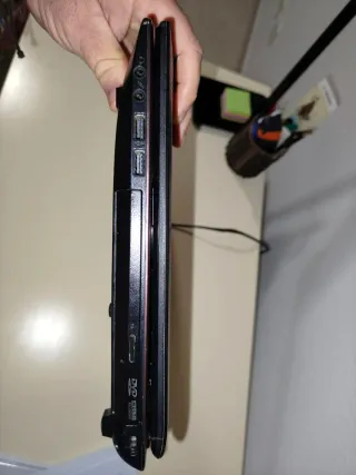 Portátil Asus i7 12GB RAM 1TB HDD