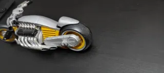 Moto Hot Wheels Forenzo