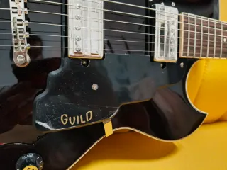 Guitarra Guild Starfire 1