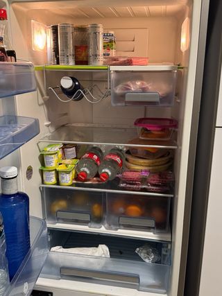 Frigorífico No Frost Grande la nevera está entera