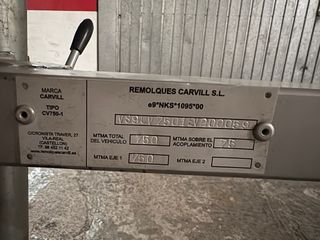 Remolque de carga seminuevo