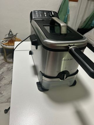 Freidora Eléctrica de aceite Cecote