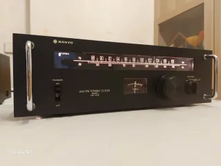Amplificador+Radio Sanyo