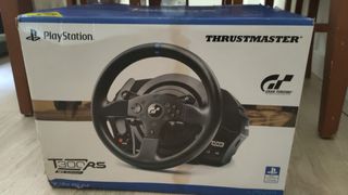 Volante PS4/PS5 Thrustmaster T300RS GT Edition.