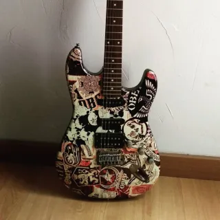 Guitarra Squier Obey Stratocaster