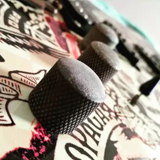 Guitarra Squier Obey Stratocaster