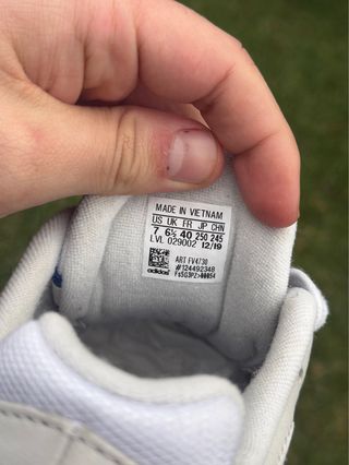 Adidas Yung-1 Sapatilhas Tamanho 40