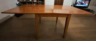Mesa de comedor de madera extensible
