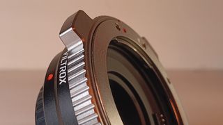 Adaptador MFT-EF Viltrox EF-M1 Pro