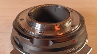 Adaptador MFT-EF Viltrox EF-M1 Pro