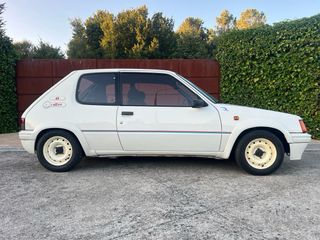 Peugeot 205 Rallye