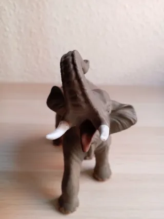 Elefante  Porcelana Limbach