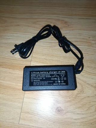 Carregador Bateria Lítio 42V 2A