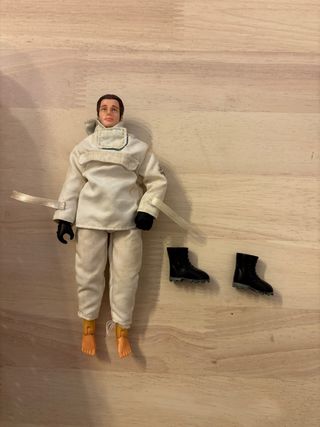 Madelman figura con traje y botas