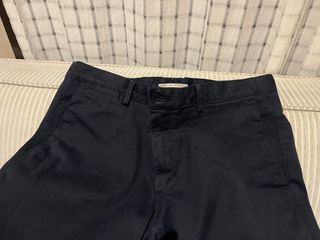 Pantalón chino azul marino Mango chico T.42 slim