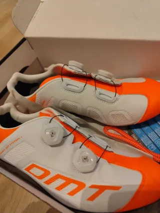 Zapatillas DMT R1 Summer Blancas/Naranja