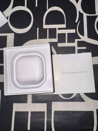 Apple AirPods 4 pro Max