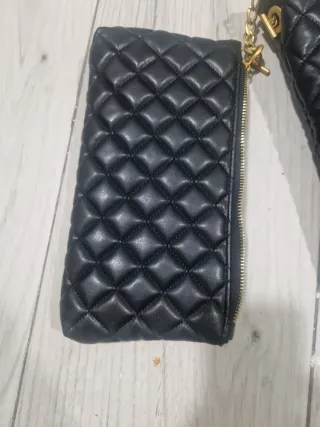 Borsa imbottita Yves Saint Laurent nera e dorata