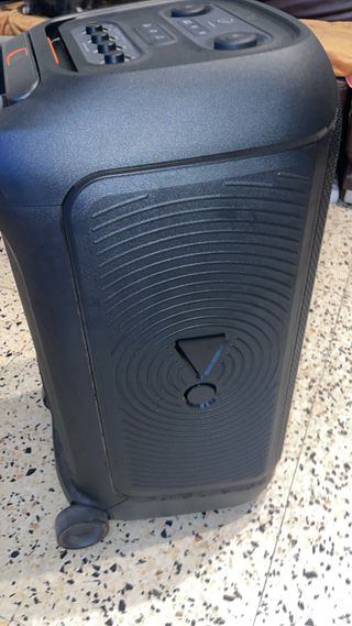 JBL PartyBox 320 - Como Nuevo