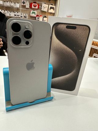 iPhone 15 Pro Max 512GB natural titanio di seconda mano