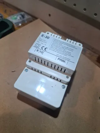 Fuente Alimentación Tegui E-30