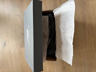 New Balance negras plateadas