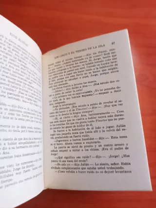 "Los cinco y el tesoro de la isla"