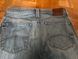 Pantalón vaquero de chico. Hilfiger Denim.Talla 44