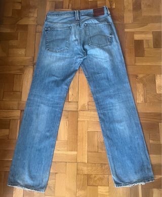 Pantalón vaquero de chico. Hilfiger Denim.Talla 44