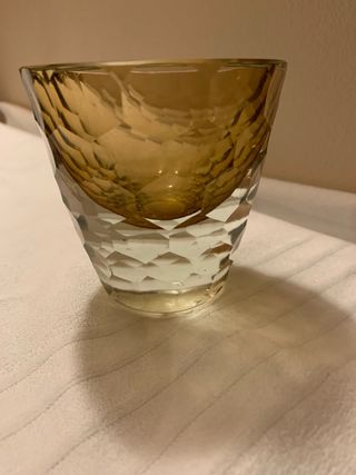 Vaso in vetro ambra sfaccettato