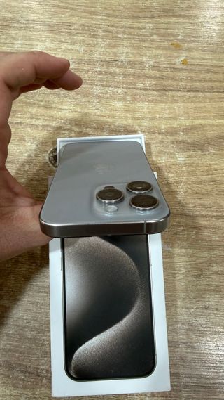 iPhone 15 Pro Gris/Plata como nuevo