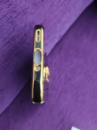 Funda OPPO Reno 13 Pro Negra Dorada