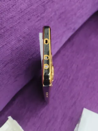 Funda OPPO Reno 13 Pro Negra Dorada