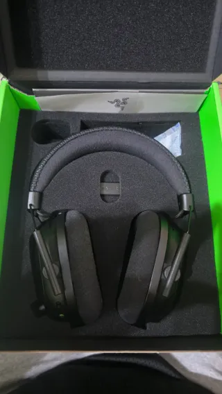 Razer Blackshark V2 PRO Auriculares Inalámbricos