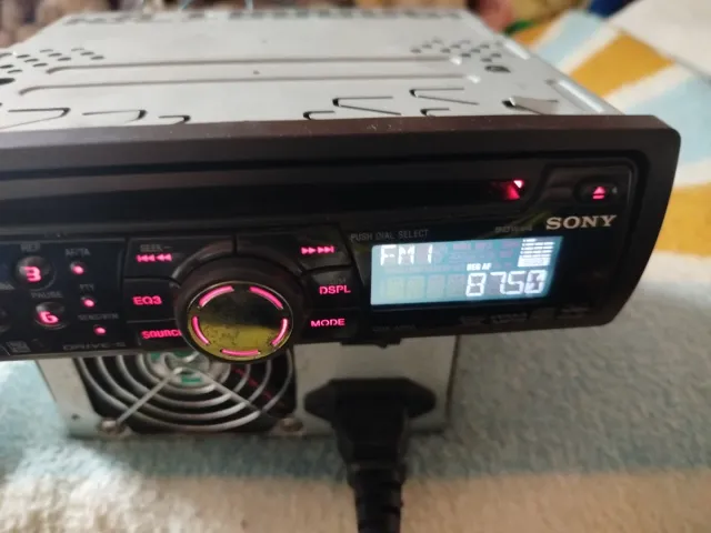 Autorradio Sony CDX-A250 CD AUX Mando a distancia