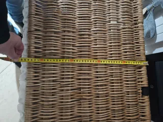 Baúl de mimbre con forro de tela