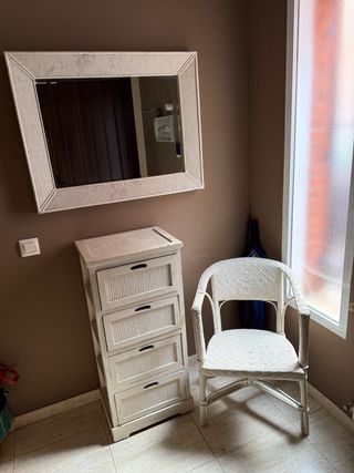 Recibidor vintage mimbre y madera