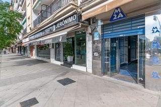 Local comercial en venta en Camino de Ronda - Rosaleda en Granada