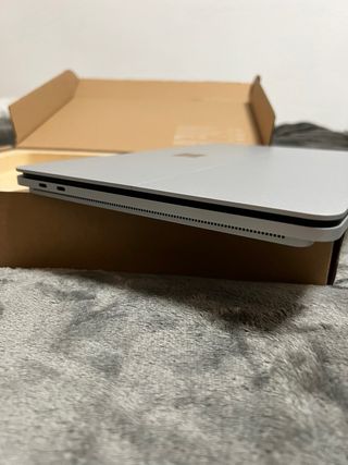 Surface Laptop Studio i7 con RTX 3050 Ti Ram 32GB
