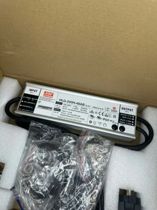 Paneles LED Samsung 240W - alta gama (2 unidades)