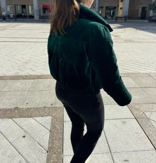 Chaqueta verde acolchada