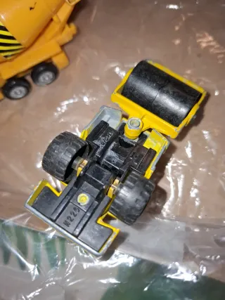 Lote 3 New Ray 1995 y 1 Majorette (Plástico/Metal)